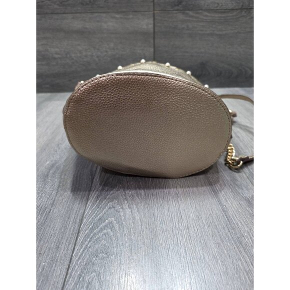 Gianni Bini Collapsable Gold /Pearl Bucket crossbody bag B000441 - Picture 7 of 12